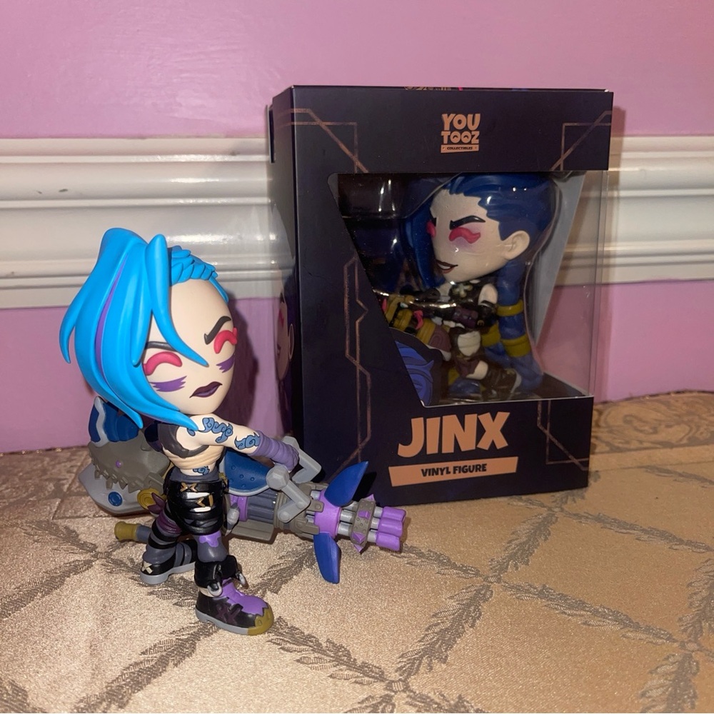 2 Official league of legends arcane jinx powder Youtooz lot figure statue toy